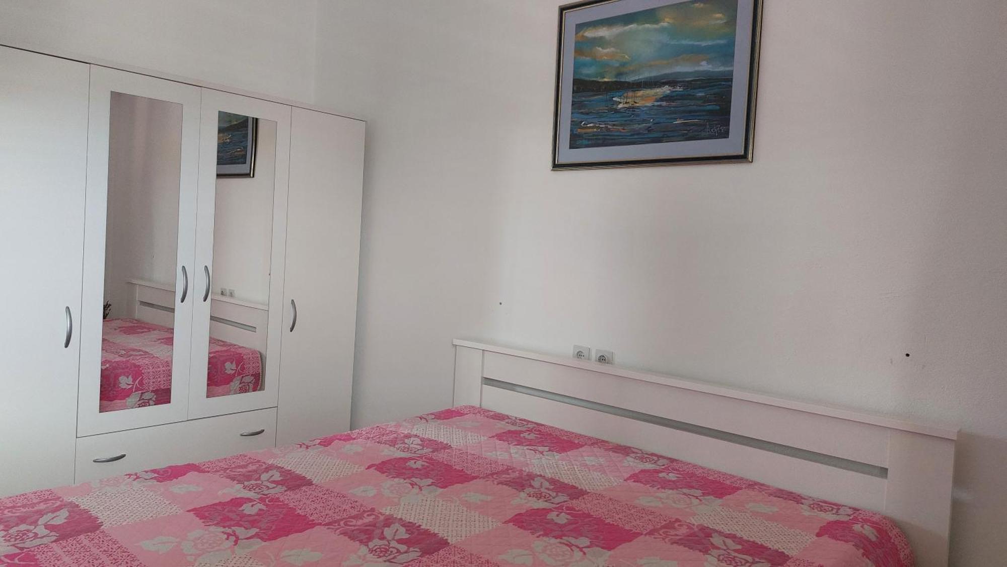 Apartments Nela Jelsa  Bilik gambar