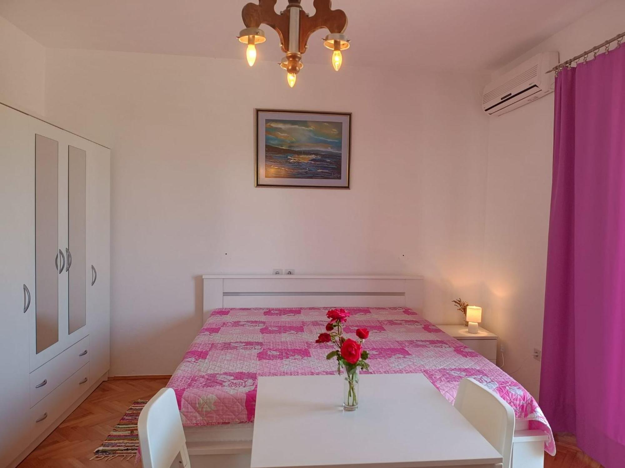 Apartments Nela Jelsa  Bilik gambar